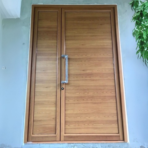 ประตูหน้าต่างบานสวิง บานเฟี้ยม